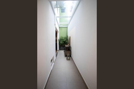 Casa à venda com 200m², 4 quartos e 2 vagasCorredor 