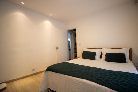 Casa à venda com 200m², 4 quartos e 2 vagasSuíte 1