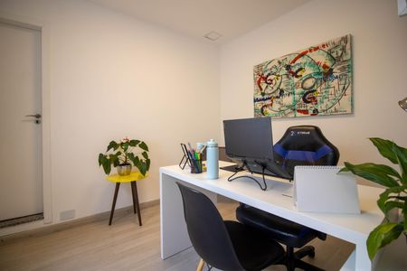 Casa à venda com 200m², 4 quartos e 2 vagasSuíte 2