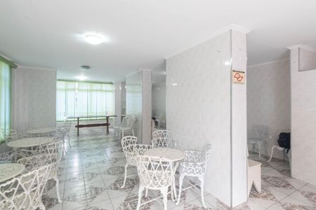 Apartamento para alugar com 48m², 2 quartos e 1 vaga Apartamento para alugar com 48m², 2 quartos e 1 vagaÁrea comum - Salão de festas