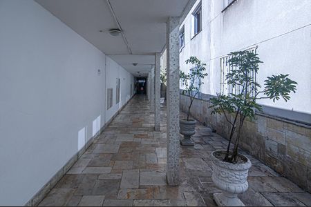 Apartamento para alugar com 40m², 1 quarto e 1 vagacorredor de acesso_2