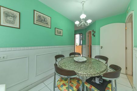 Apartamento à venda com 240m², 4 quartos e 3 vagasCopa