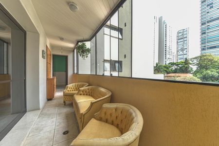 Varanda de apartamento à venda com 4 quartos, 240m² em Campo Belo, São Paulo