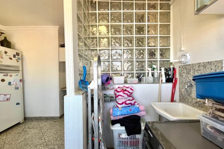 Apartamento à venda com 102m², 3 quartos e 1 vagaÁrea de Serviço