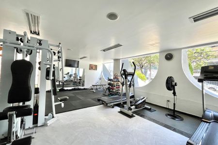 Apartamento à venda com 102m², 3 quartos e 1 vagaÁrea comum - Academia