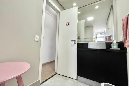 Apartamento à venda com 102m², 3 quartos e 1 vagaBanheiro Corredor