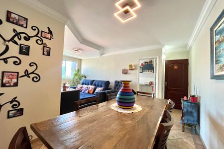 Apartamento à venda com 102m², 3 quartos e 1 vagaSala