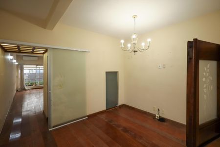 Casa à venda com 150m², 3 quartos e 2 vagasSala de jantar