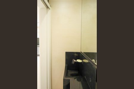 Casa à venda com 150m², 3 quartos e 2 vagasBanheiro de Serviço 2