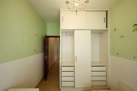 Casa à venda com 150m², 3 quartos e 2 vagasQuarto 3