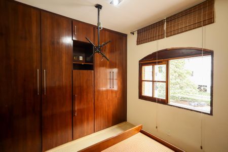 Casa à venda com 150m², 3 quartos e 2 vagasQuarto 1 - Suíte 1