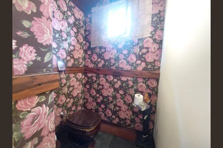 Casa para alugar com 547m², 4 quartos e 5 vagasLavabo