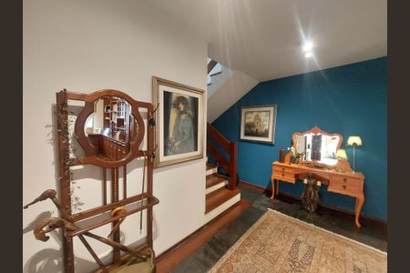 Casa para alugar com 547m², 4 quartos e 5 vagasHall