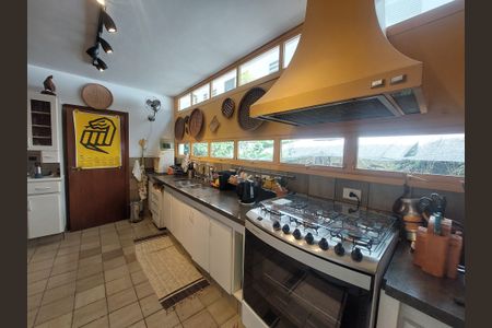 Casa para alugar com 547m², 4 quartos e 5 vagasCozinha