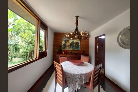 Casa para alugar com 547m², 4 quartos e 5 vagasCopa