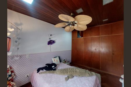 Casa para alugar com 547m², 4 quartos e 5 vagasSuíte 2