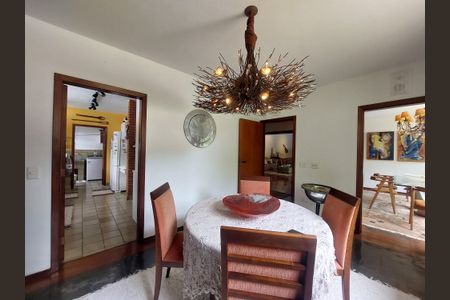 Casa para alugar com 547m², 4 quartos e 5 vagasCopa