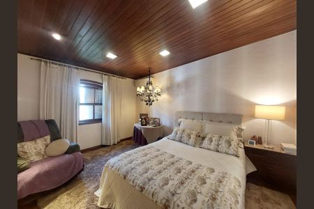 Casa para alugar com 547m², 4 quartos e 5 vagasSuíte 1