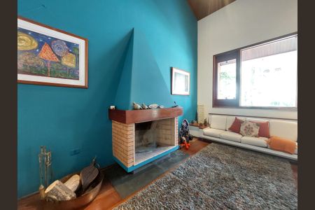 Casa para alugar com 547m², 4 quartos e 5 vagasSala