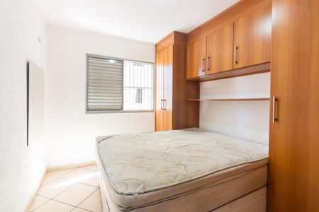 Quarto 2 de apartamento para alugar com 2 quartos, 65m² em Jaguaribe, Osasco