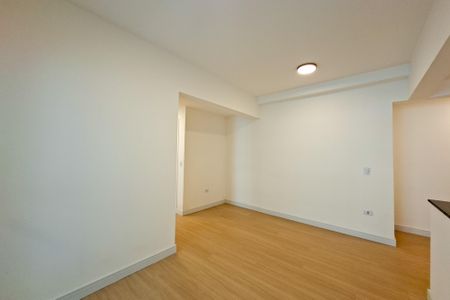 Apartamento para alugar com 84m², 2 quartos e 1 vagaSala