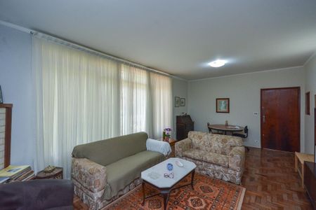 Casa à venda com 250m², 4 quartos e 1 vagaSala