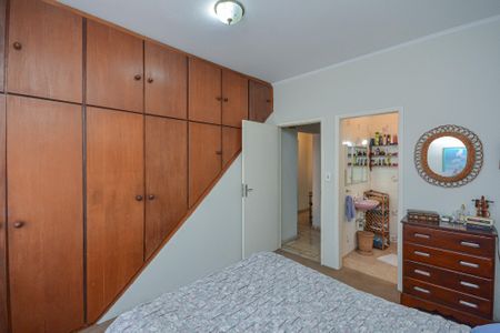 Casa à venda com 250m², 4 quartos e 1 vagaSuite 2