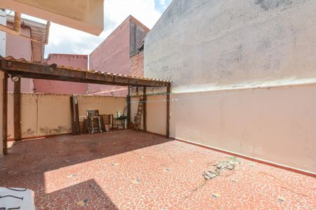 Casa à venda com 250m², 4 quartos e 1 vagaQuintal