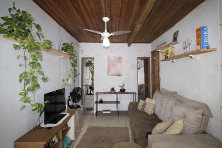 Sala de casa à venda com 3 quartos, 100m² em Sarandi, Porto Alegre