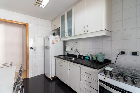Apartamento à venda com 80m², 2 quartos e 2 vagasCozinha
