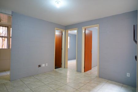 Sala de apartamento para alugar com 2 quartos, 39m² em Mário Quintana, Porto Alegre