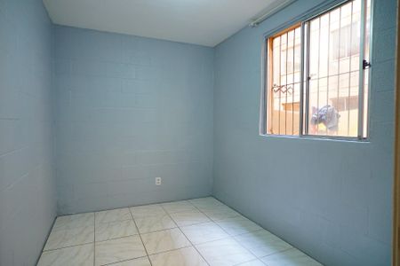 Quarto 1 de apartamento para alugar com 2 quartos, 39m² em Mário Quintana, Porto Alegre