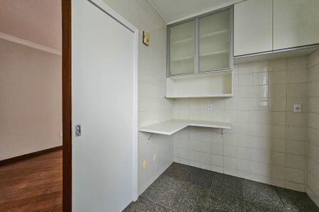 Apartamento para alugar com 100m², 3 quartos e 2 vagasCozinha