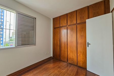 Quarto 2 de apartamento para alugar com 3 quartos, 100m² em Lourdes, Belo Horizonte