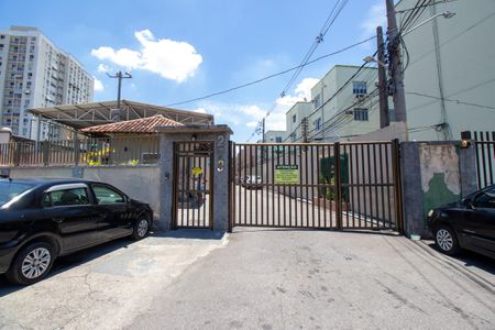 Apartamento para alugar com 65m², 3 quartos e 1 vaga Apartamento para alugar com 65m², 3 quartos e 1 vagaFachada