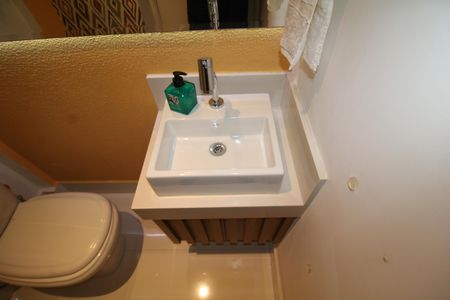 Apartamento à venda com 97m², 2 quartos e 2 vagasLavabo