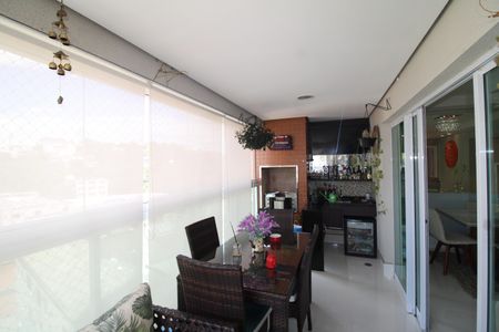 Apartamento à venda com 97m², 2 quartos e 2 vagasSala - Varanda