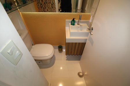 Apartamento à venda com 97m², 2 quartos e 2 vagasLavabo