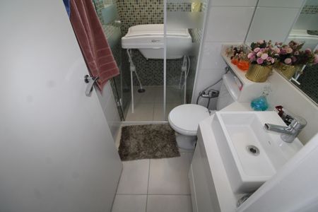 Apartamento à venda com 97m², 2 quartos e 2 vagasQuarto 3 - Banheiro