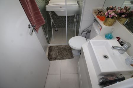 Apartamento à venda com 97m², 2 quartos e 2 vagasQuarto 3 - Banheiro