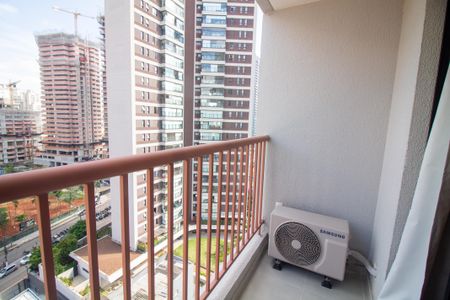 Studio para alugar com 29m², 1 quarto e sem vaga Studio para alugar com 29m², 1 quarto e sem vagaVaranda Studio