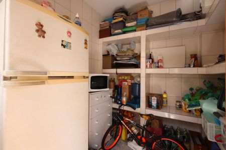 Casa à venda com 100m², 5 quartos e 11 vagasDespensa