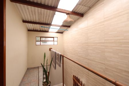 Casa à venda com 100m², 5 quartos e 11 vagasEscada