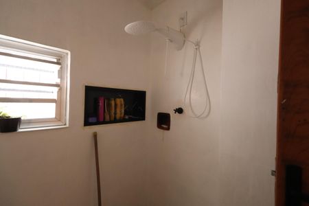 Casa à venda com 100m², 5 quartos e 11 vagasBanheiro