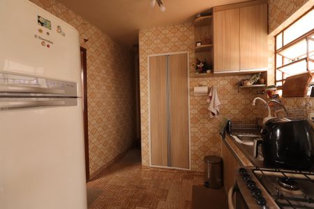 Casa à venda com 100m², 5 quartos e 11 vagasCozinha