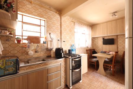 Casa à venda com 100m², 5 quartos e 11 vagasCozinha