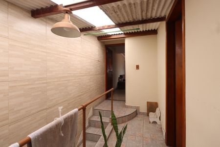 Casa à venda com 100m², 5 quartos e 11 vagasEscada