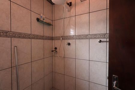 Casa à venda com 100m², 5 quartos e 11 vagasBanheiro 4