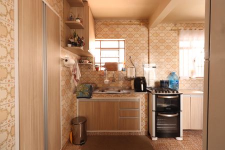 Casa à venda com 100m², 5 quartos e 11 vagasCozinha