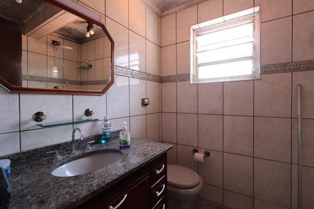 Casa à venda com 100m², 5 quartos e 11 vagasBanheiro 4